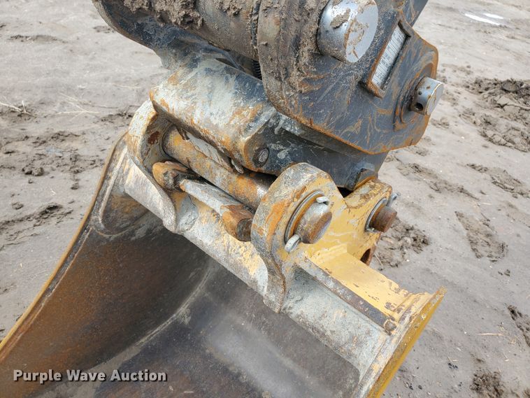 image for item HS9035 2015 Bobcat E85  mini excavator