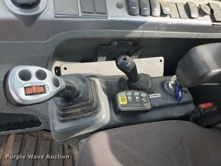 image for item HS9035 2015 Bobcat E85  mini excavator