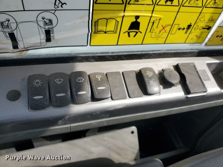 image for item HS9035 2015 Bobcat E85  mini excavator