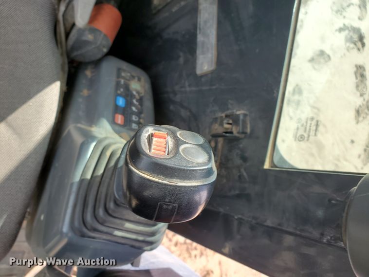 image for item HS9035 2015 Bobcat E85  mini excavator