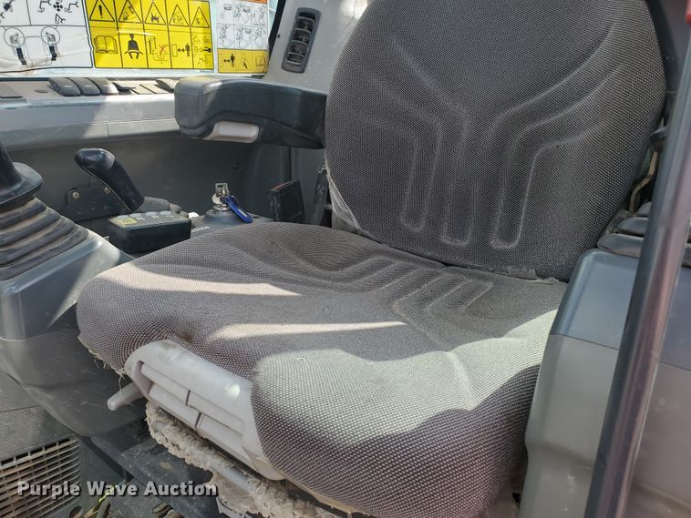 image for item HS9035 2015 Bobcat E85  mini excavator