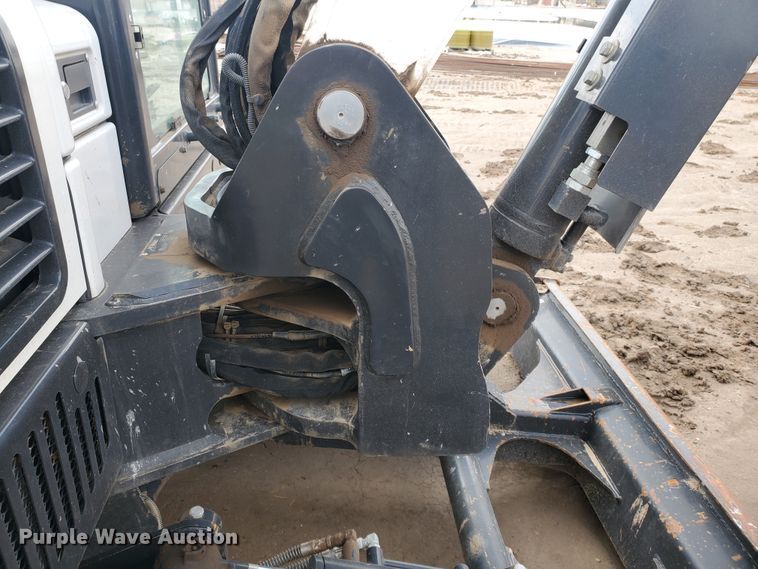 image for item HS9035 2015 Bobcat E85  mini excavator