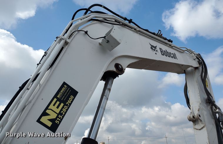 image for item HS9035 2015 Bobcat E85  mini excavator