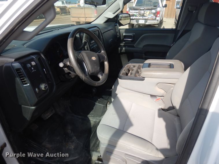 image for item ID9822 2017 Chevrolet Silverado 2500HD  Crew Cab utility bed pickup truck