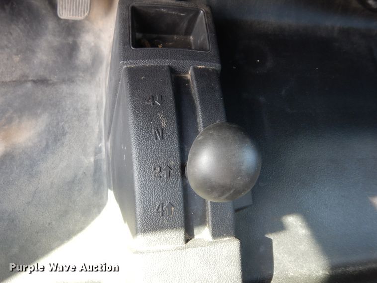 image for item ID9822 2017 Chevrolet Silverado 2500HD  Crew Cab utility bed pickup truck