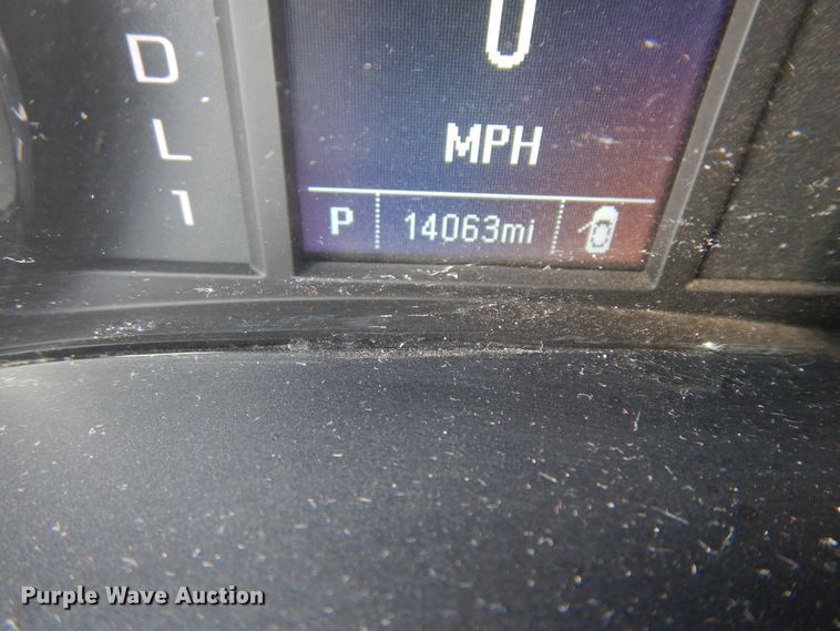 image for item ID9822 2017 Chevrolet Silverado 2500HD  Crew Cab utility bed pickup truck