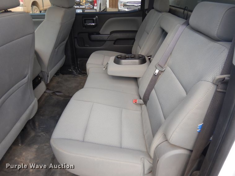 image for item ID9822 2017 Chevrolet Silverado 2500HD  Crew Cab utility bed pickup truck