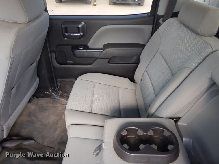 image for item ID9822 2017 Chevrolet Silverado 2500HD  Crew Cab utility bed pickup truck