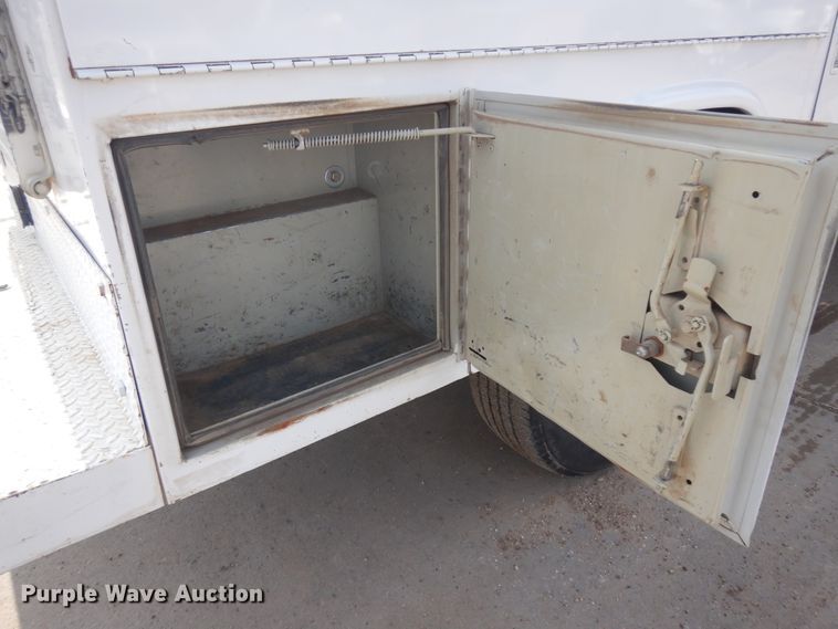 image for item ID9822 2017 Chevrolet Silverado 2500HD  Crew Cab utility bed pickup truck