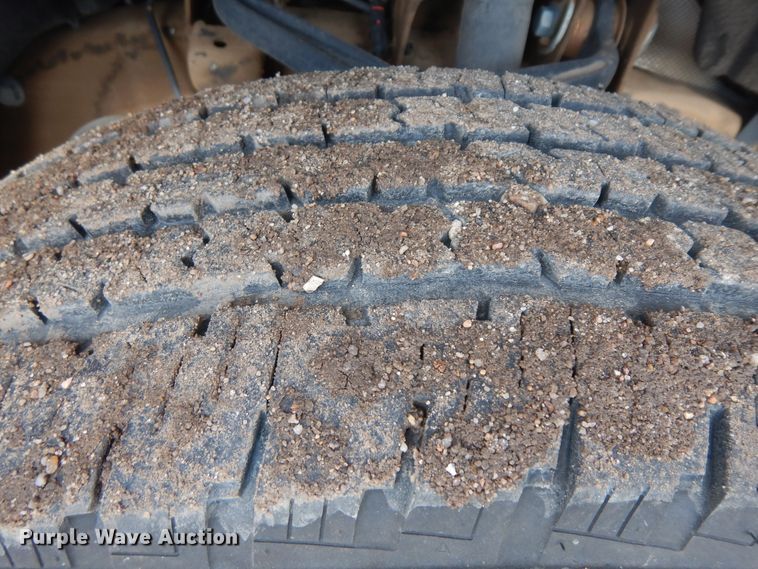 image for item ID9822 2017 Chevrolet Silverado 2500HD  Crew Cab utility bed pickup truck