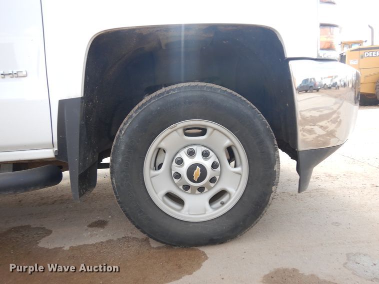 image for item ID9822 2017 Chevrolet Silverado 2500HD  Crew Cab utility bed pickup truck