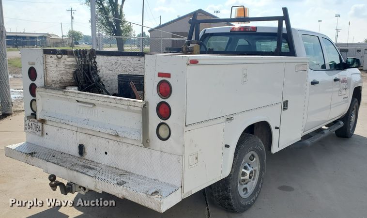 image for item ID9823 2015 Chevrolet Silverado 2500HD  Crew Cab utility bed pickup truck