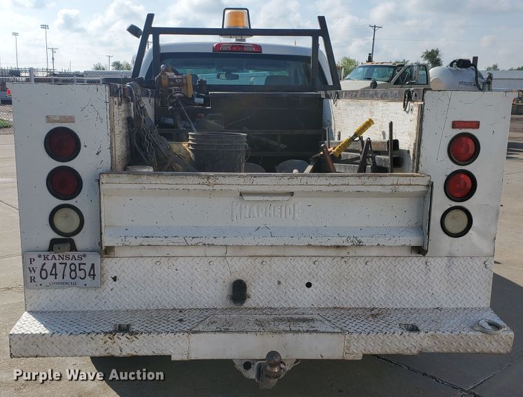 image for item ID9823 2015 Chevrolet Silverado 2500HD  Crew Cab utility bed pickup truck