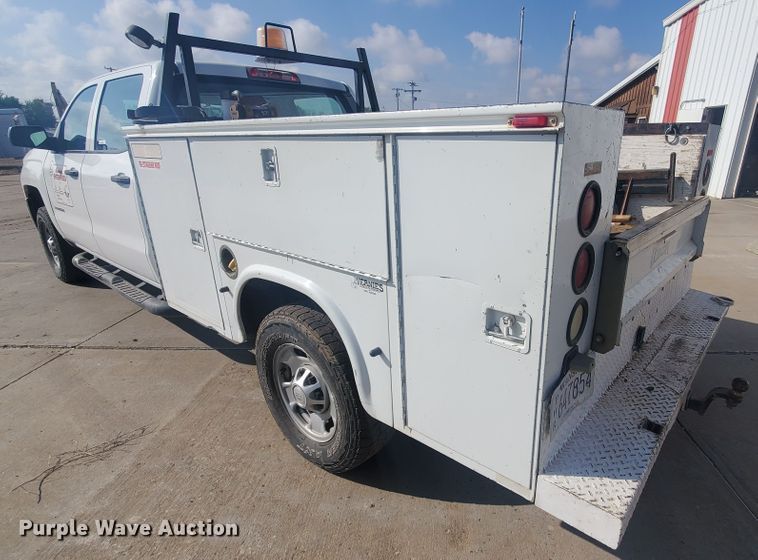 image for item ID9823 2015 Chevrolet Silverado 2500HD  Crew Cab utility bed pickup truck