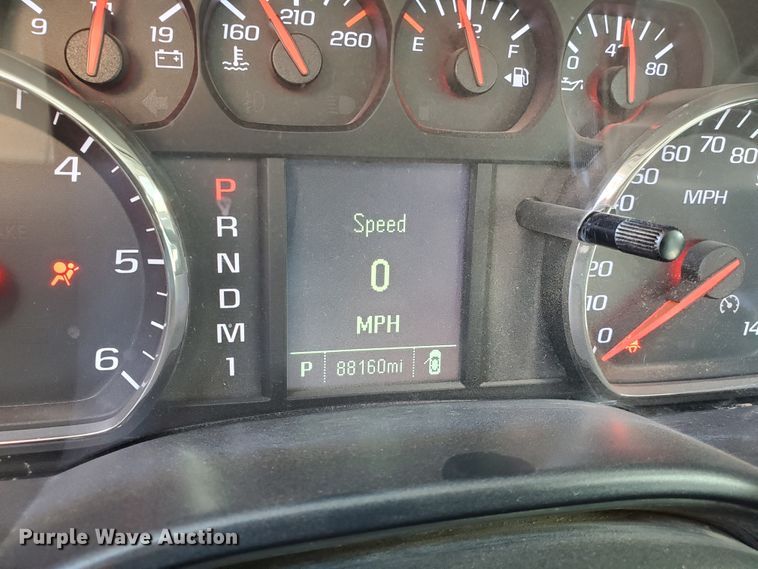 image for item ID9823 2015 Chevrolet Silverado 2500HD  Crew Cab utility bed pickup truck