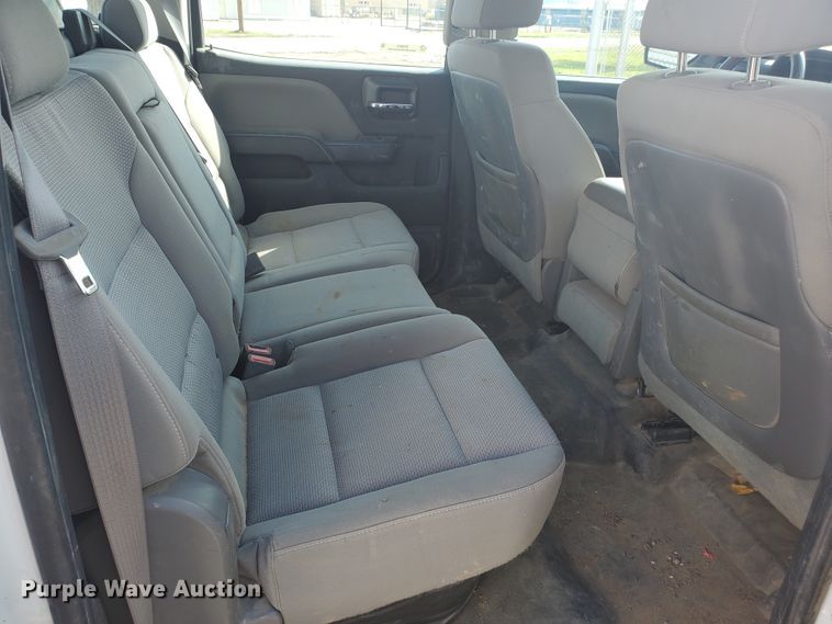 image for item ID9823 2015 Chevrolet Silverado 2500HD  Crew Cab utility bed pickup truck