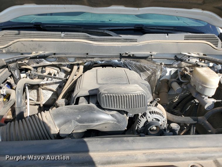 image for item ID9823 2015 Chevrolet Silverado 2500HD  Crew Cab utility bed pickup truck