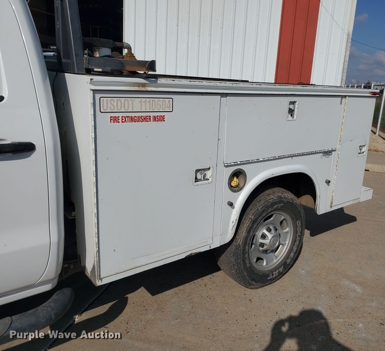 image for item ID9823 2015 Chevrolet Silverado 2500HD  Crew Cab utility bed pickup truck