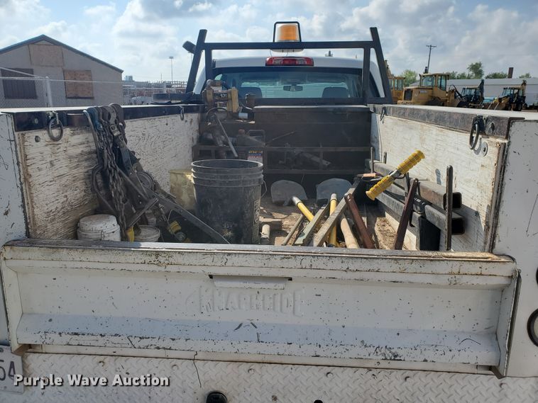 image for item ID9823 2015 Chevrolet Silverado 2500HD  Crew Cab utility bed pickup truck