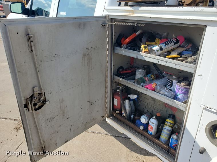 image for item ID9823 2015 Chevrolet Silverado 2500HD  Crew Cab utility bed pickup truck