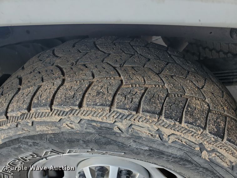 image for item ID9823 2015 Chevrolet Silverado 2500HD  Crew Cab utility bed pickup truck