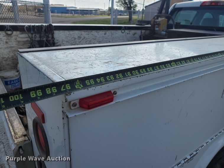 image for item ID9823 2015 Chevrolet Silverado 2500HD  Crew Cab utility bed pickup truck