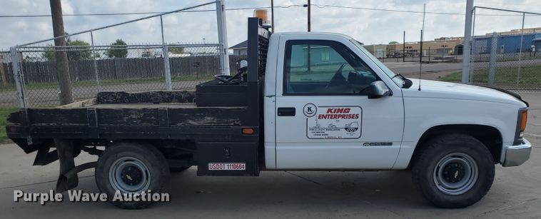 image for item ID9824 2000 Chevrolet C2500  flatbed pickup truck
