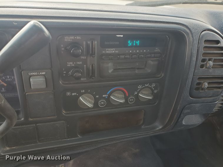 image for item ID9824 2000 Chevrolet C2500  flatbed pickup truck