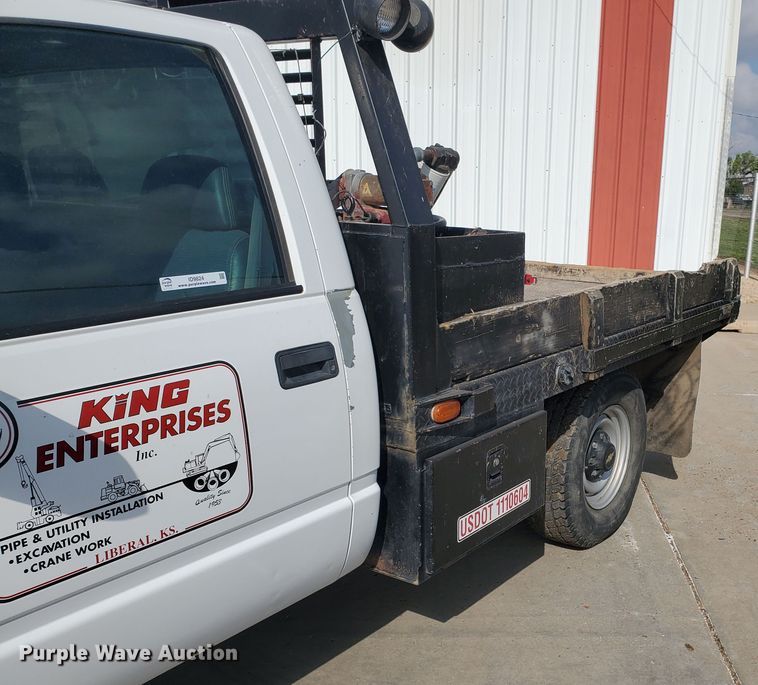 image for item ID9824 2000 Chevrolet C2500  flatbed pickup truck