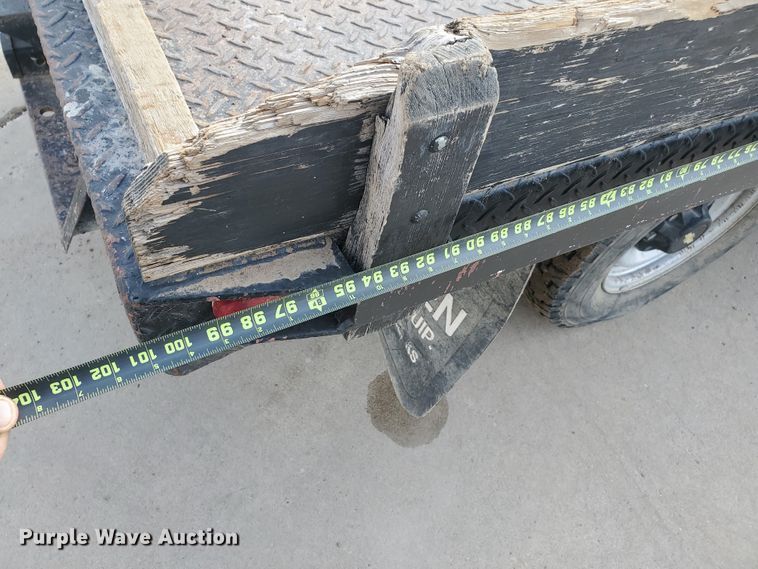 image for item ID9824 2000 Chevrolet C2500  flatbed pickup truck