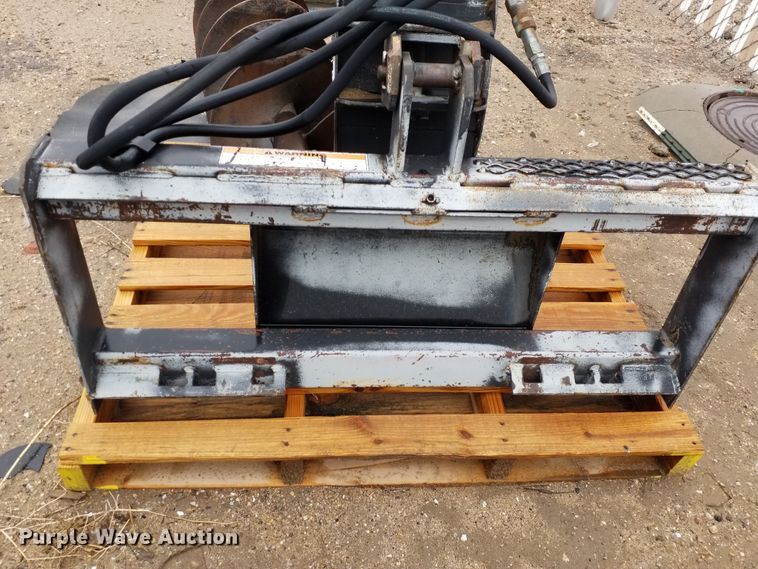 image for item ID9828 Lowe 1650E skid steer auger