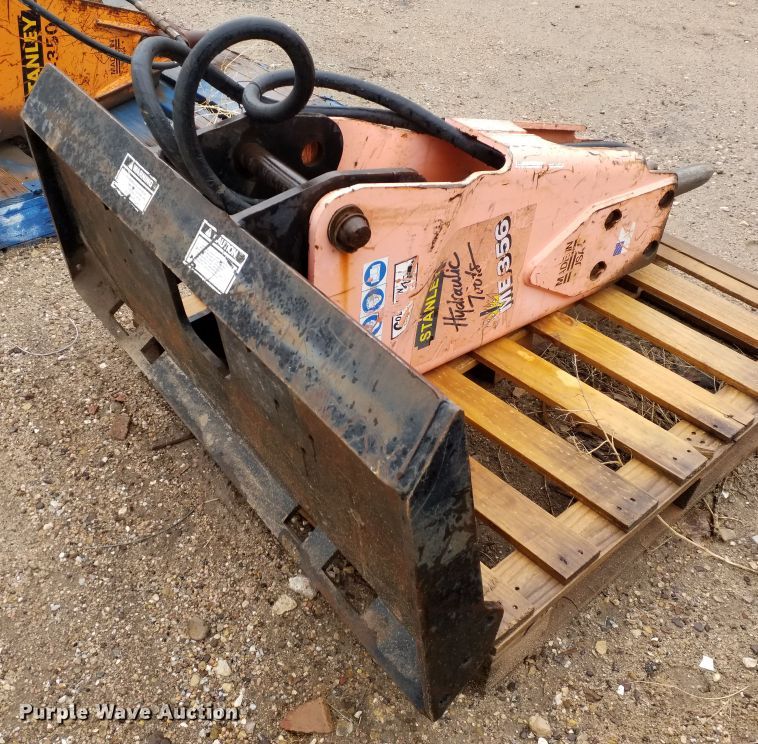 image for item ID9830 Stanley MB-356 skid steer breaker