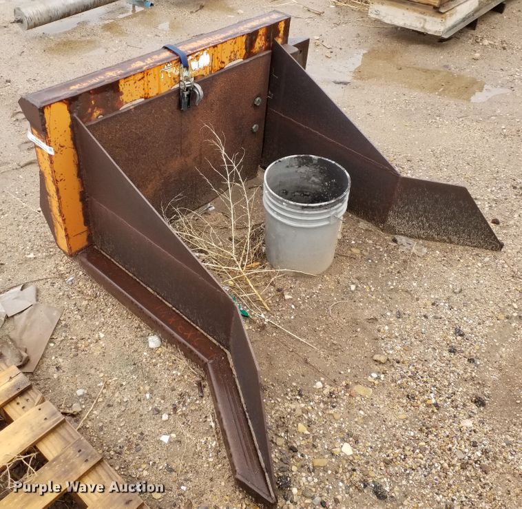 image for item ID9831 Skid steer leveler