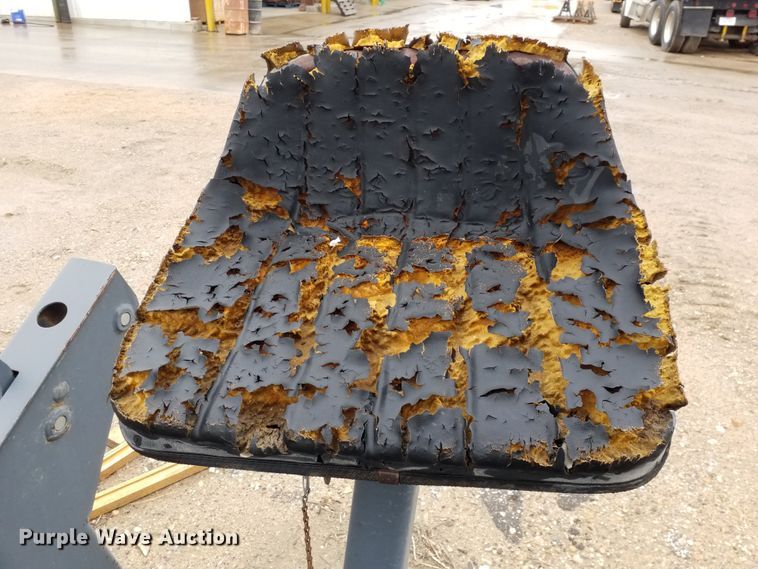 image for item ID9834 Bobcat 709 skid steer backhoe