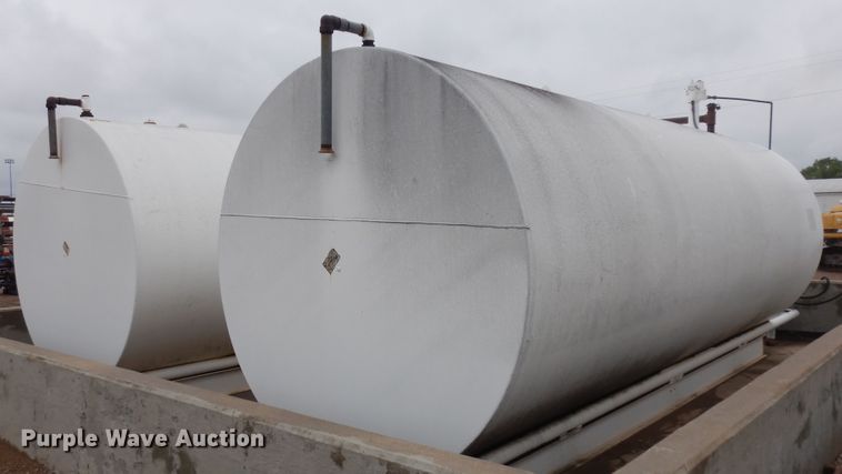 image for item ID9856 (2) fuel tanks