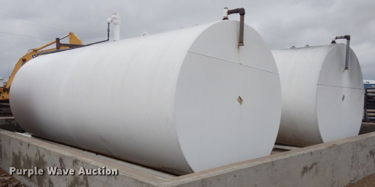 image for item ID9856 (2) fuel tanks