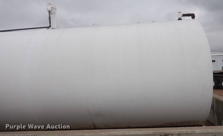 image for item ID9856 (2) fuel tanks