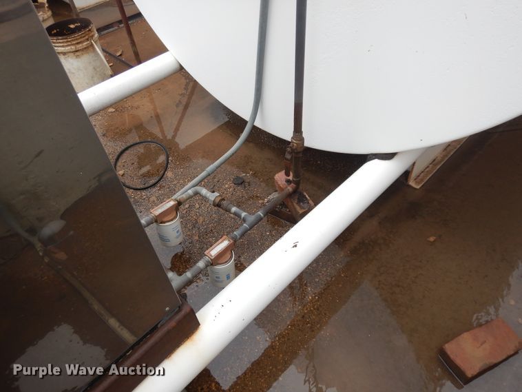 image for item ID9856 (2) fuel tanks