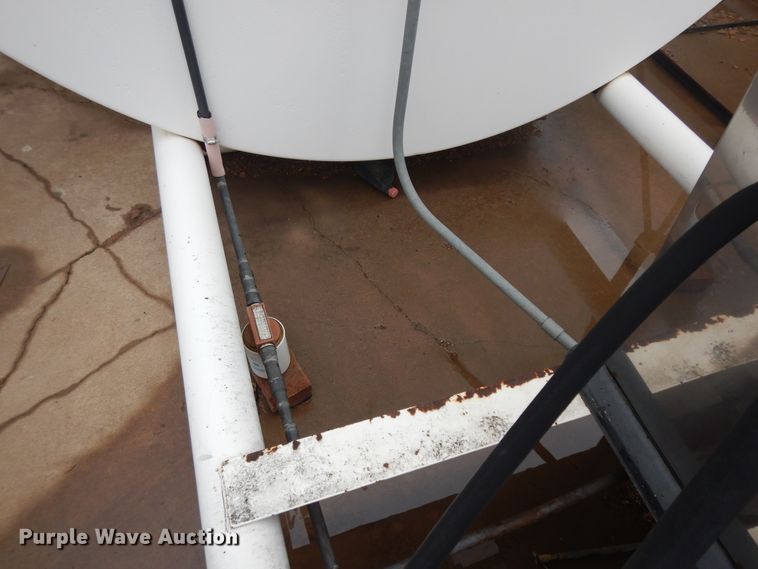 image for item ID9856 (2) fuel tanks