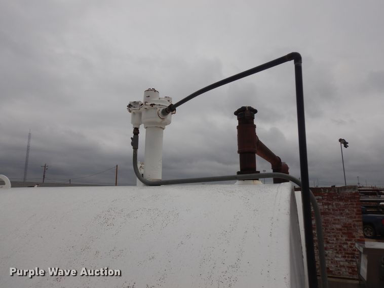 image for item ID9856 (2) fuel tanks