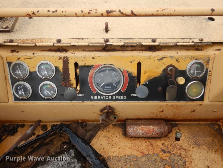 image for item ID9857 Hyster C612B  single drum vibratory roller