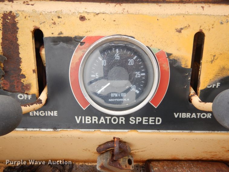 image for item ID9857 Hyster C612B  single drum vibratory roller