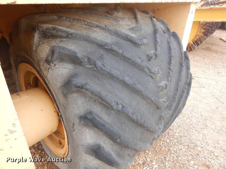 image for item ID9857 Hyster C612B  single drum vibratory roller