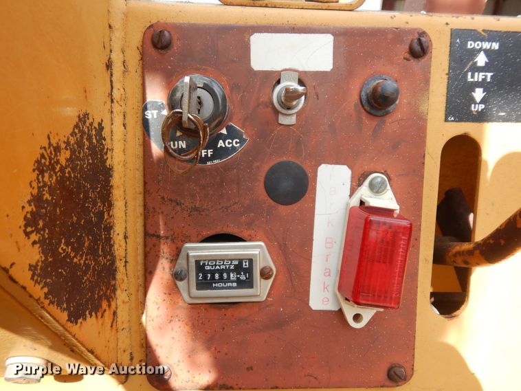 image for item ID9866 Case  forklift