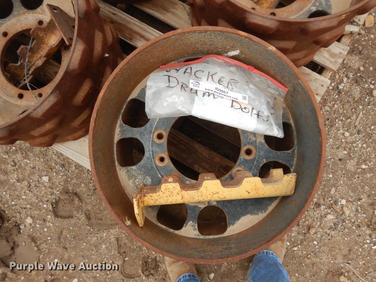 image for item ID9867 (4) Wacker padfoot trench compactor drums