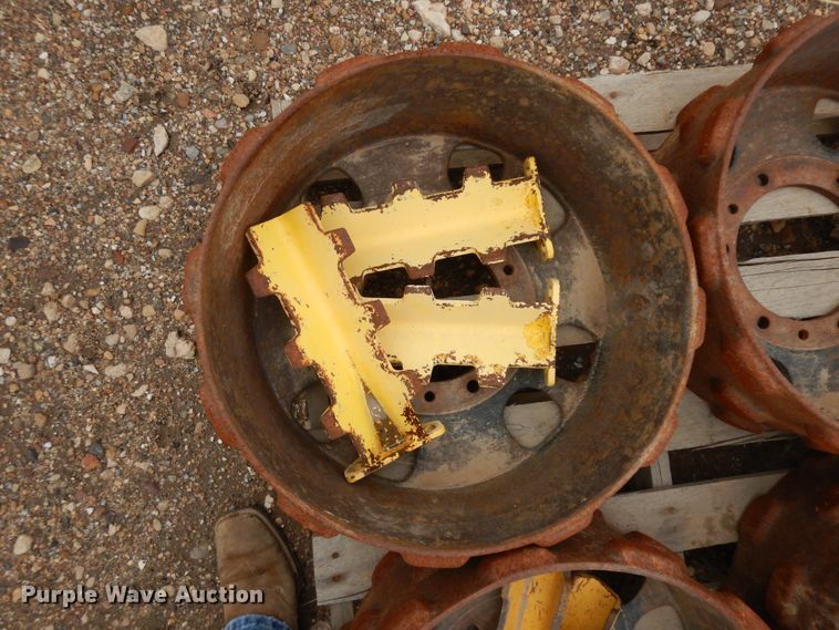 image for item ID9868 (4) trench compactor padfoot drums