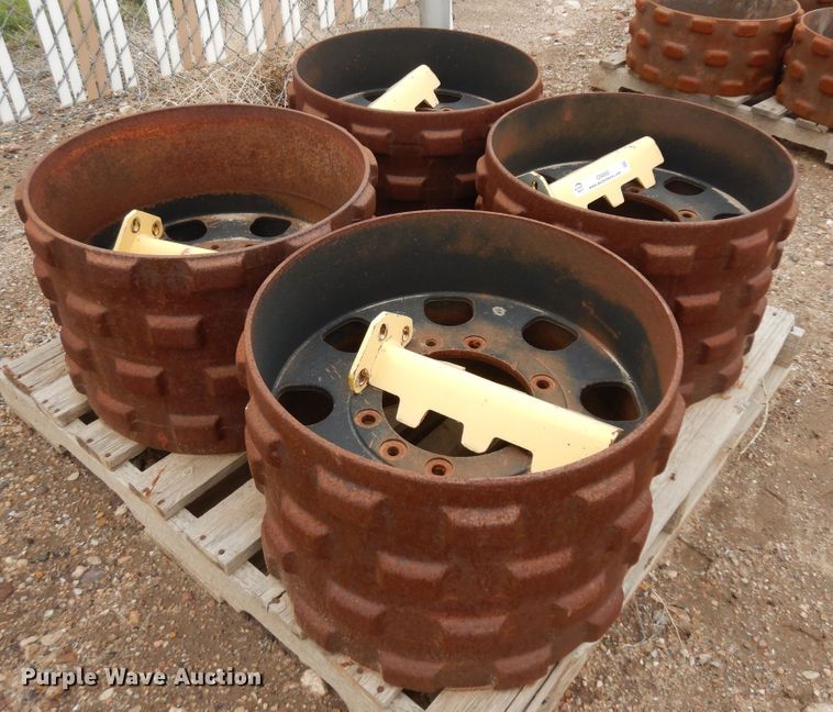 image for item ID9869 (4) trench compactor padfoot drums