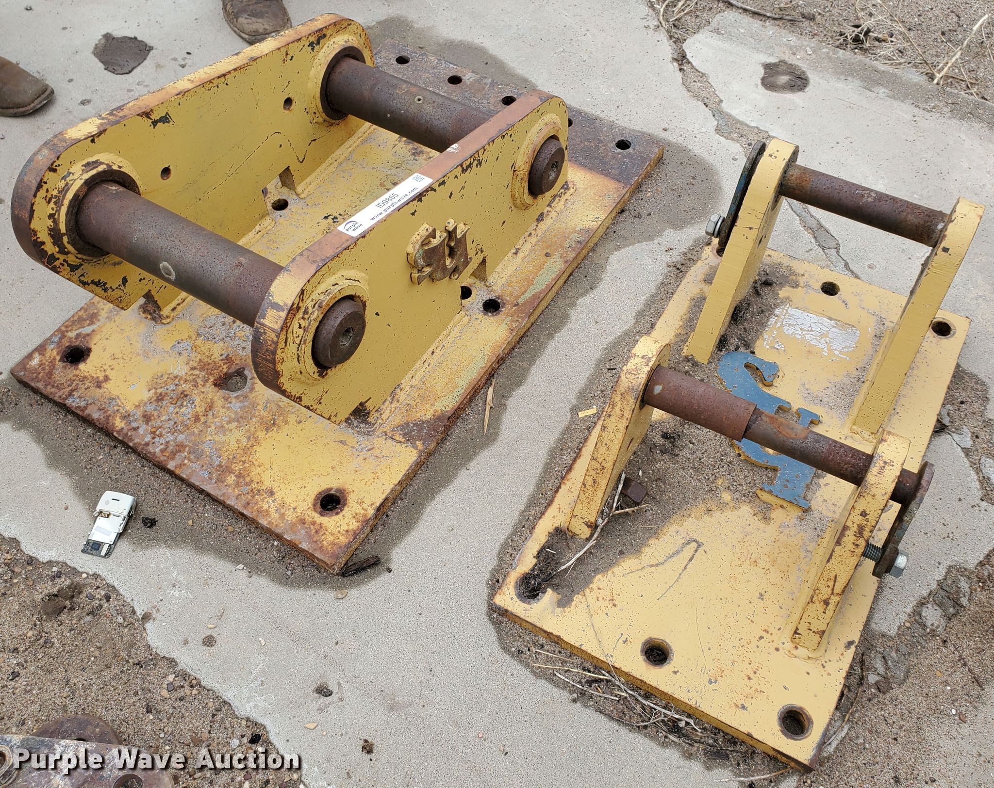(2) excavator adapter plates in Liberal, KS Item ID9865 sold Purple