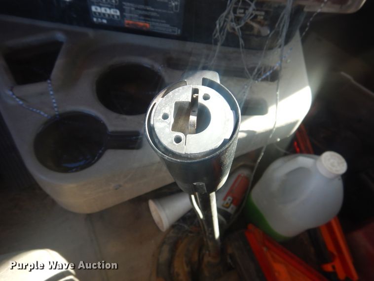 image for item DJ4847 2008 International 9200i  semi truck