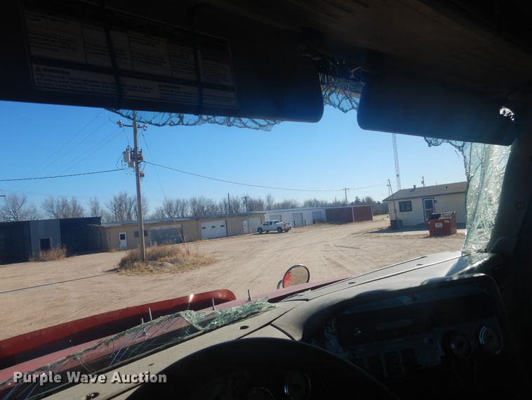 image for item DJ4847 2008 International 9200i  semi truck